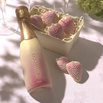 Chocolate Prosecco & Strawberries